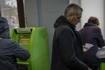 монобанк гаряча лінія