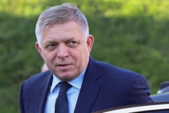 роберт фицо